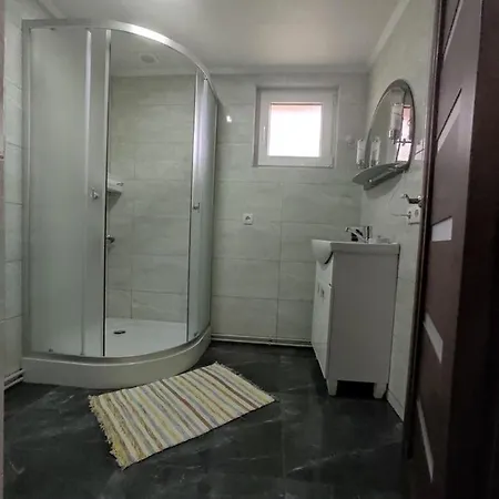 федорчуків за рікою * Scheschory