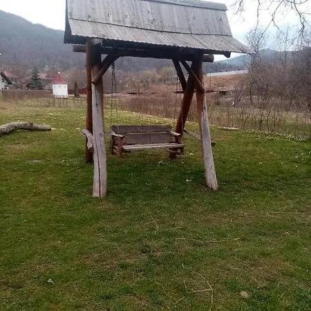 Holiday home федорчуків за рікою