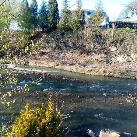Nyaraló федорчуків за рікою