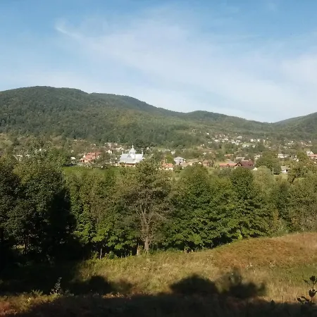 Nyaraló федорчуків за рікою Sesori