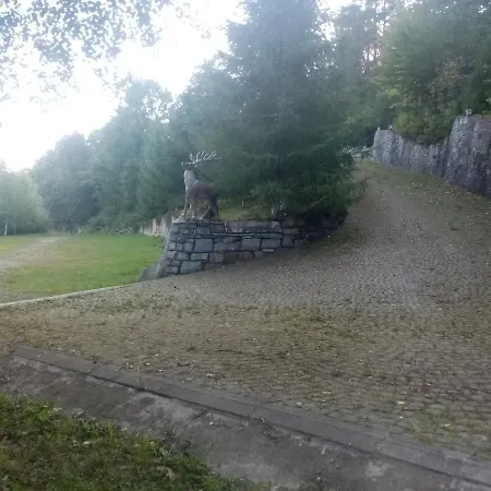 Nyaraló федорчуків за рікою Sesori