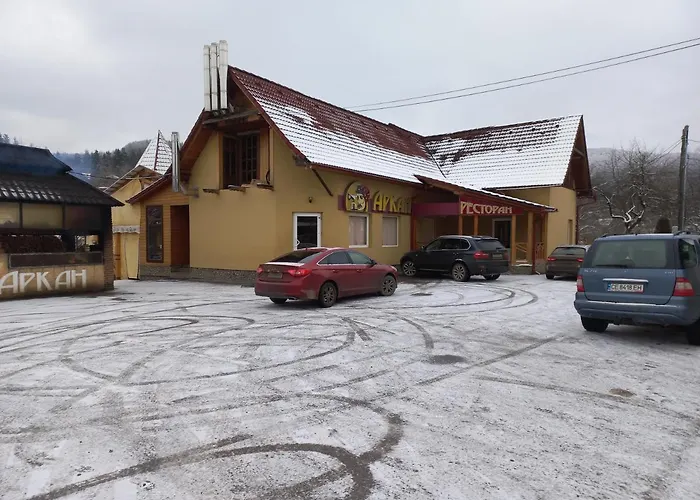 федорчуків за рікою 度假居