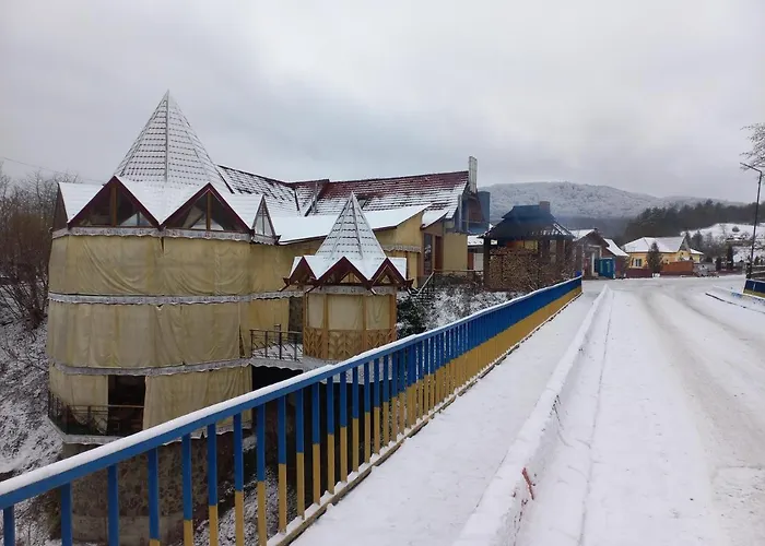 федорчуків за рікою *
